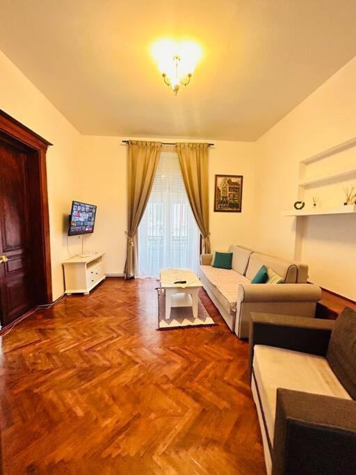 Апартаменты Hidden Gem In The Old Town Тимишоара Экстерьер фото